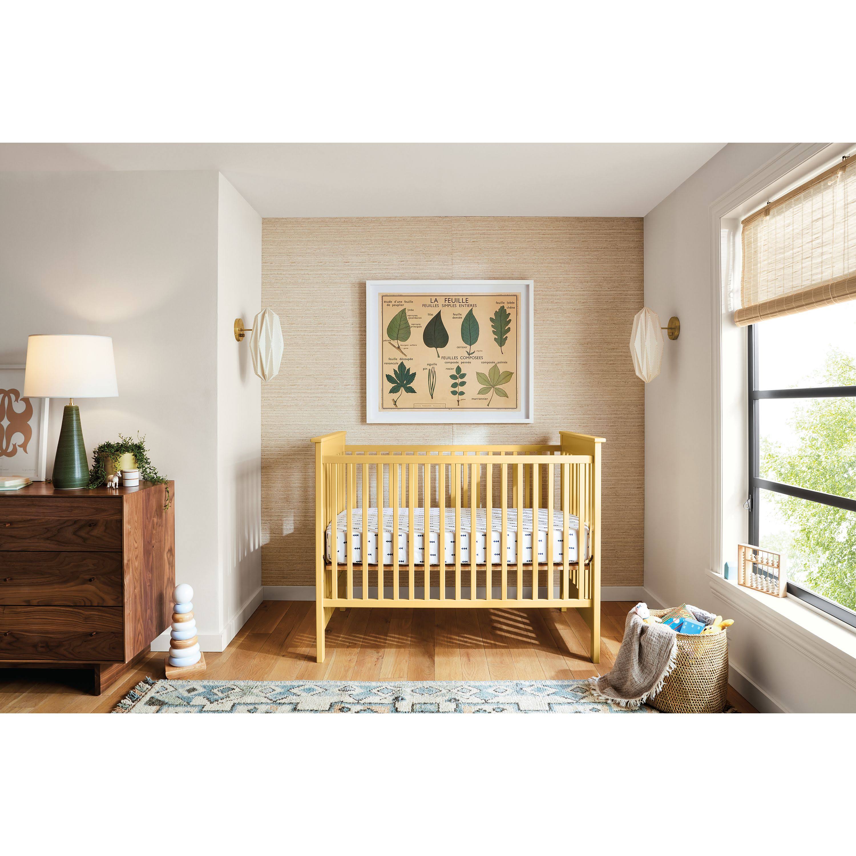 Modern Nest Crib with Toddler Bed Frame Conversion Rail G18760