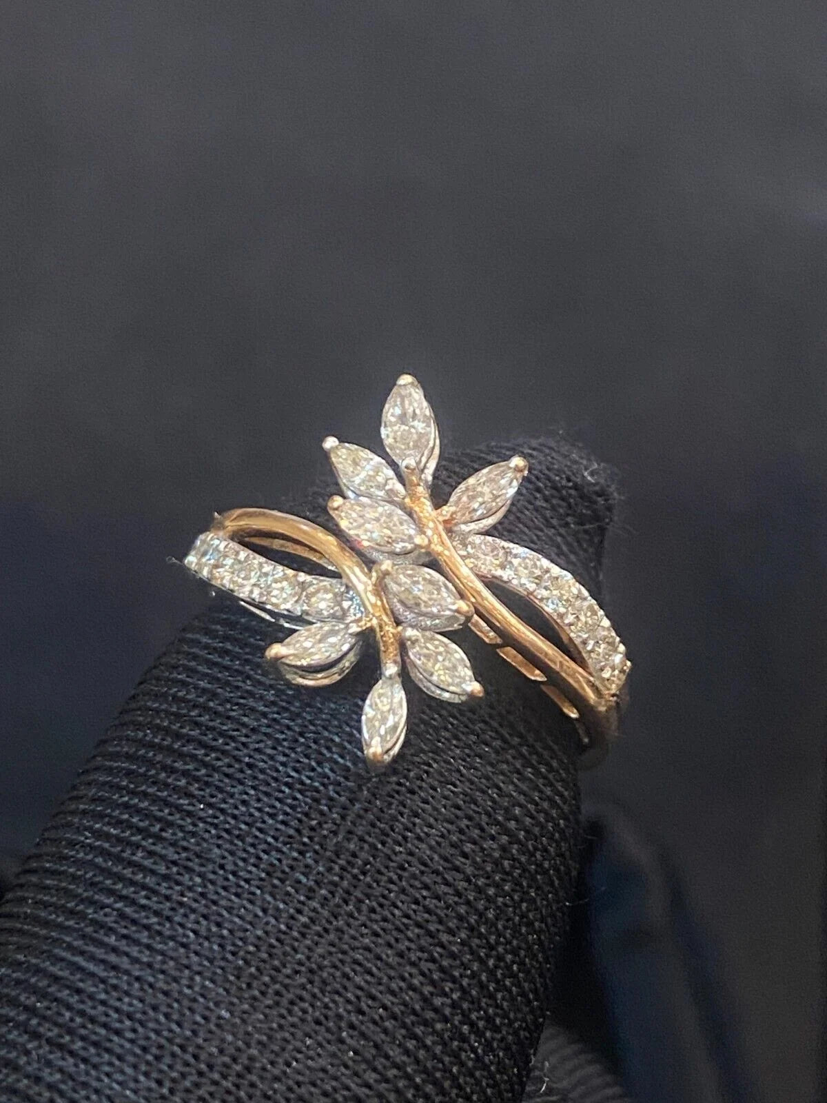 14K Two-Tone Gold Diamond Flower Petals Wedding Ring G737