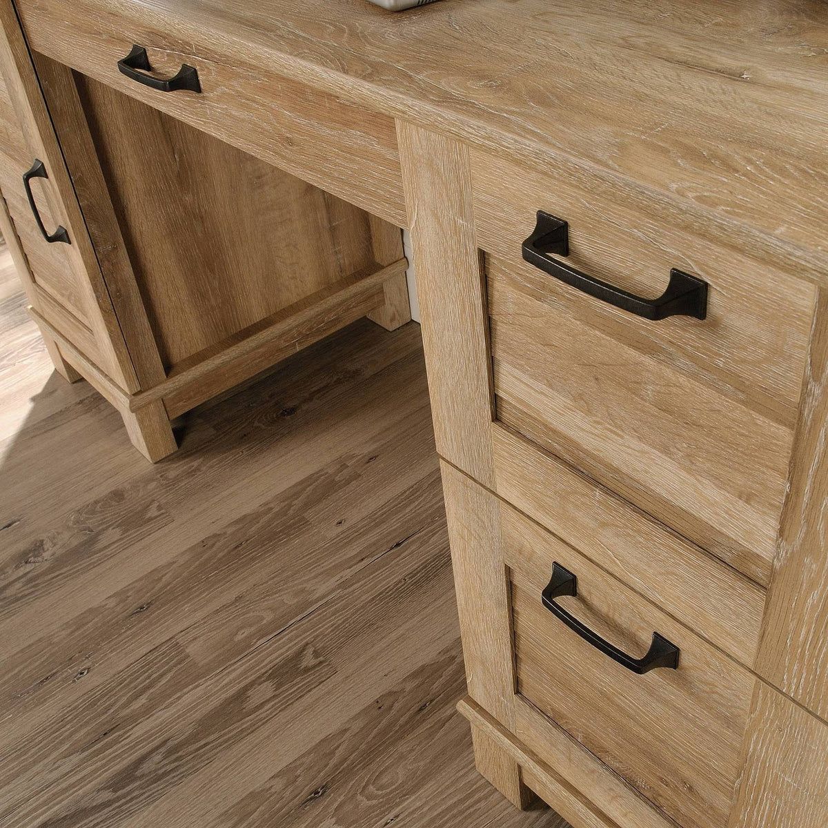 Orchard Oak Desk M68462