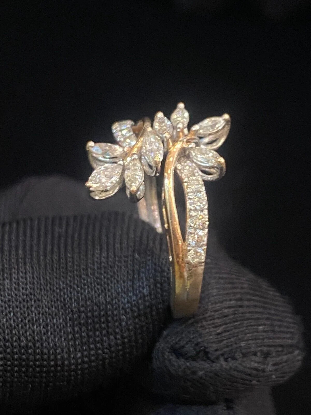 14K Two-Tone Gold Diamond Flower Petals Wedding Ring G737