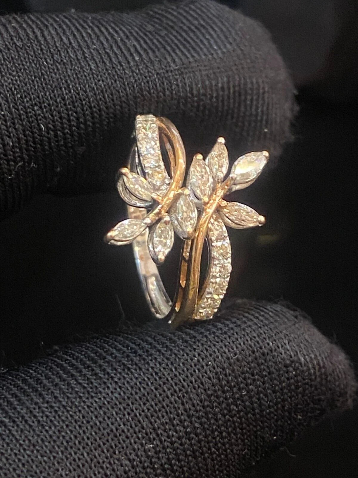 14K Two-Tone Gold Diamond Flower Petals Wedding Ring G737