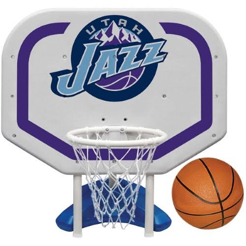 Poolside Basketball Game N639