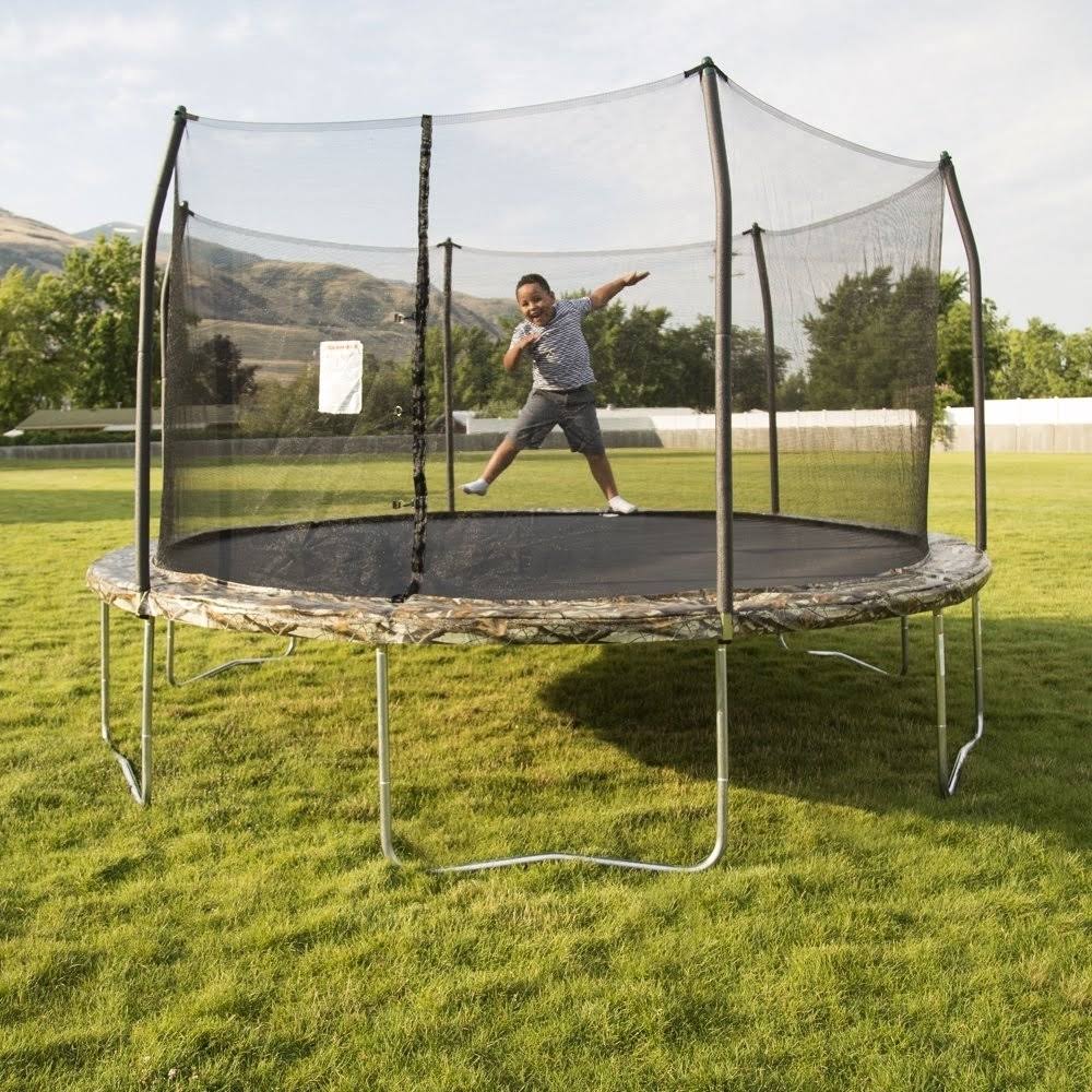 Camo 15 ft Round Trampoline with Enclosure Q7138