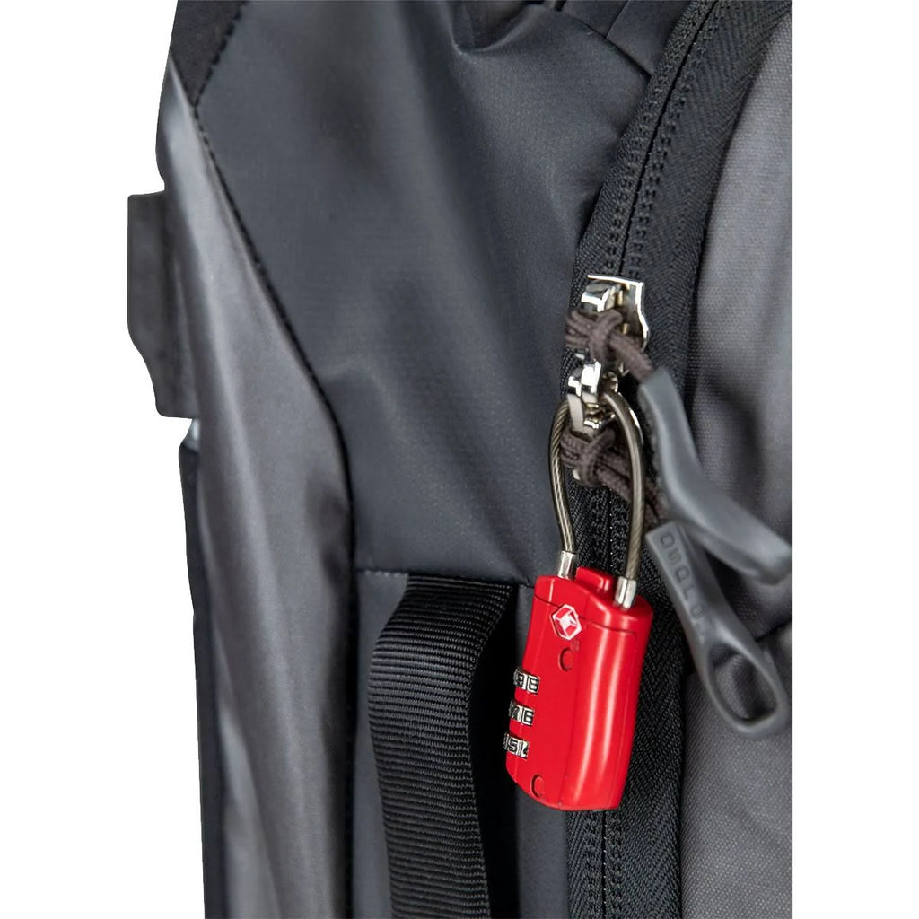 Black Wheeled Carry On T259