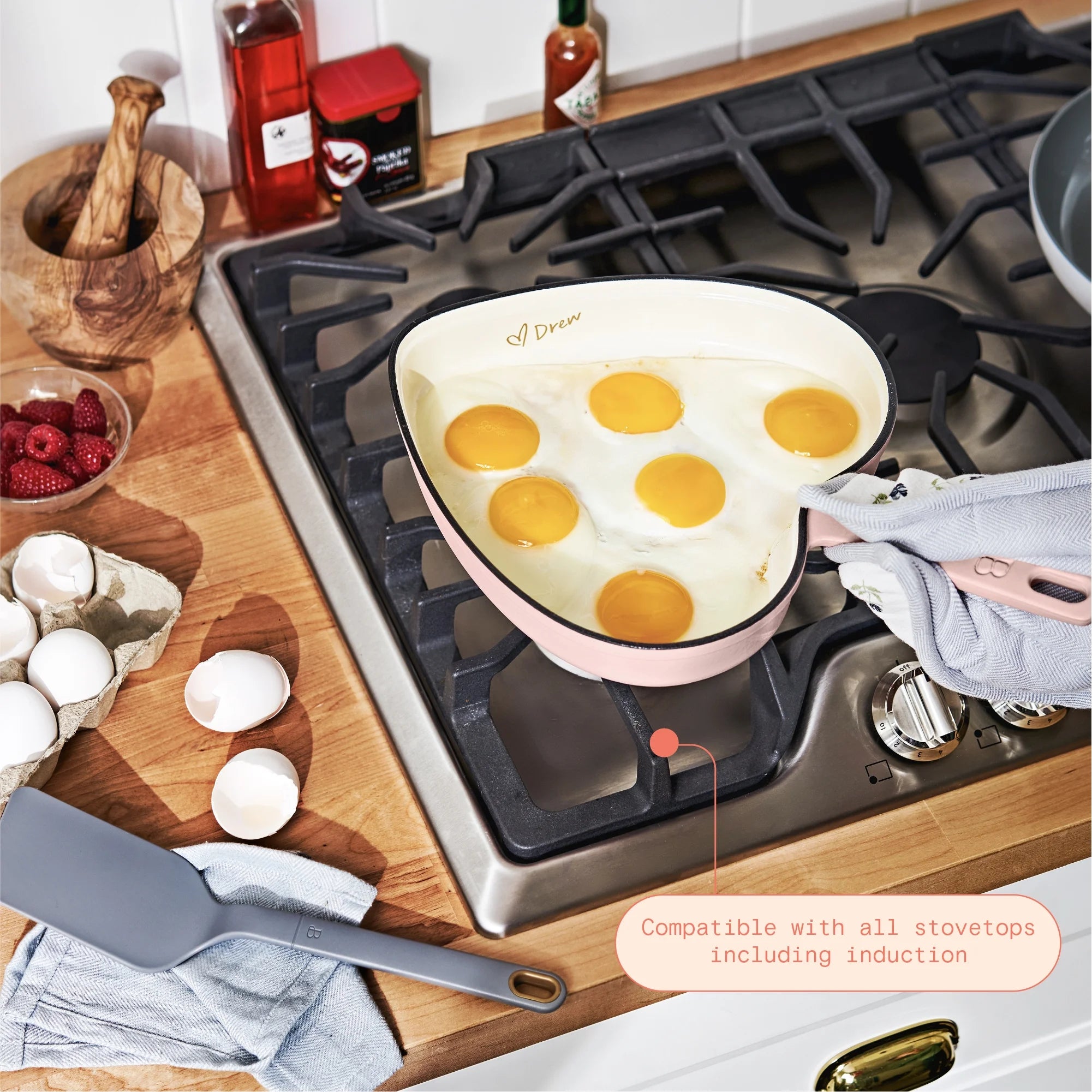 Pink Champagne Enameled Cast Iron Heart Skillet I94879