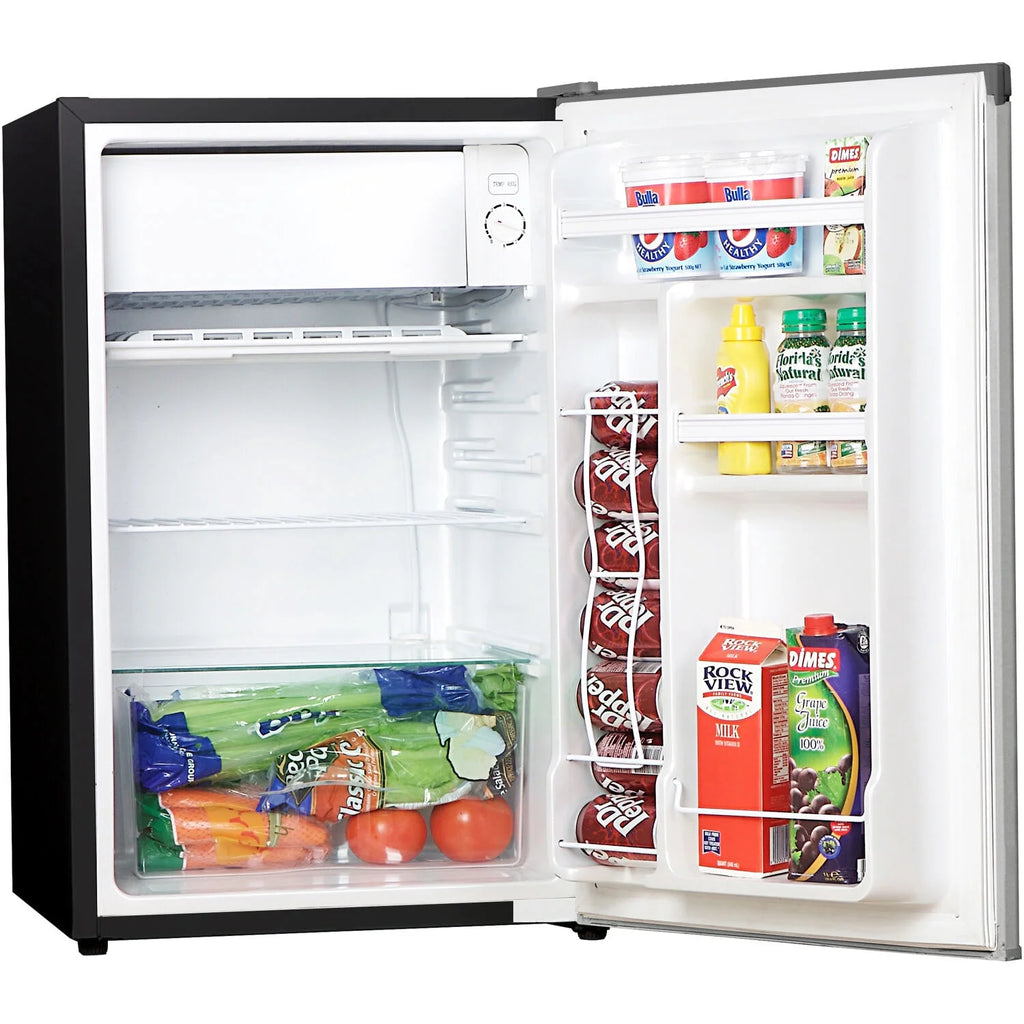Silver Single Door Compact Refrigerator L31605